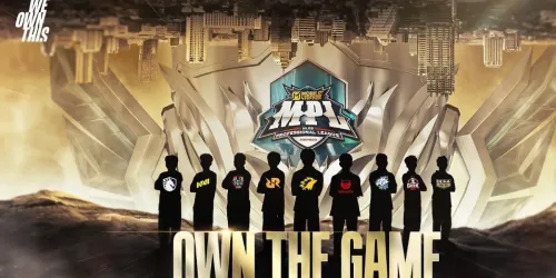 Key art resmi MPL ID Season 18 bertajuk OWN THE GAME: siluet sembilan pemain berkaus logo tim di depan logo MPL Indonesia